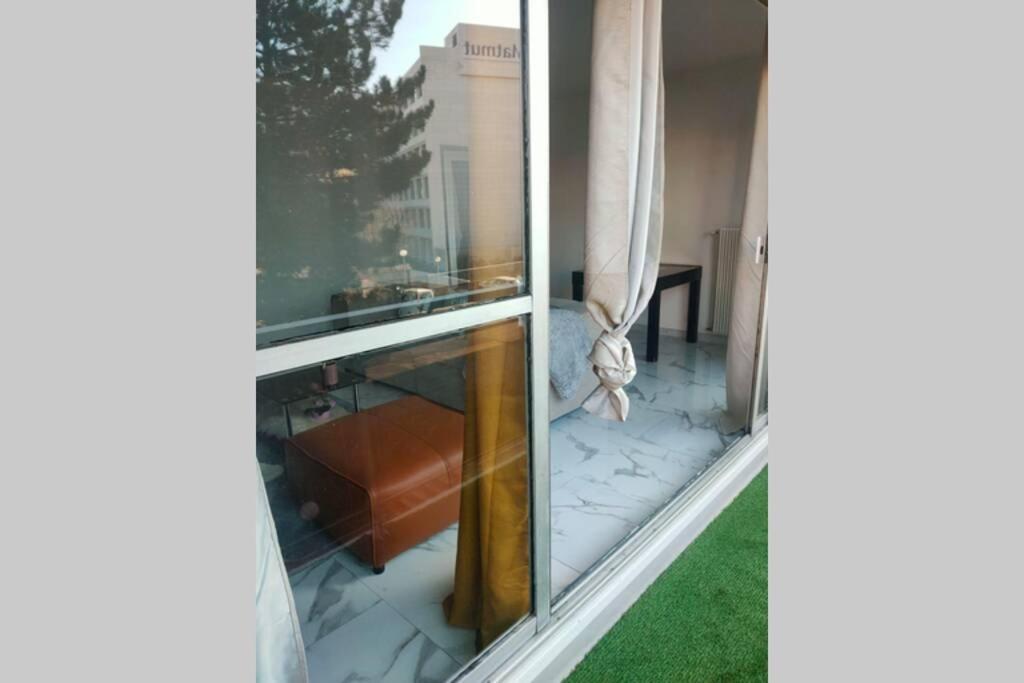 Logement entier+ jardin privé et parking 2places Ruan Exterior foto